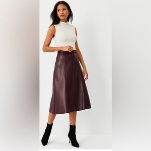 NWT Ann Taylor Belted Faux Leather Midi Skirt. Size 10